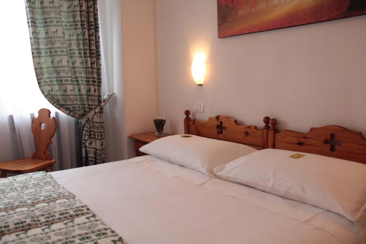 Garni Valdan Hotell Falcade Eksteriør bilde