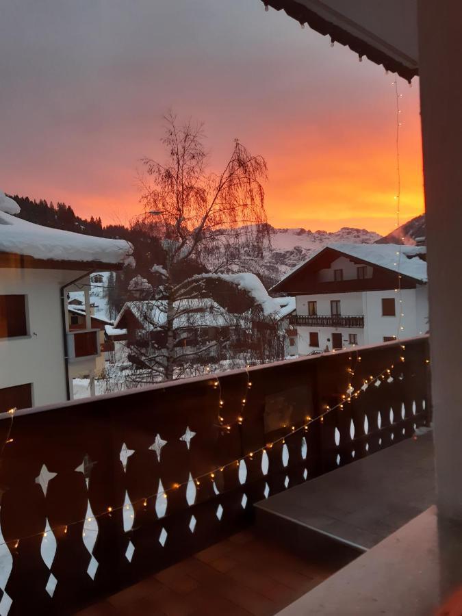 Garni Valdan Hotell Falcade Eksteriør bilde