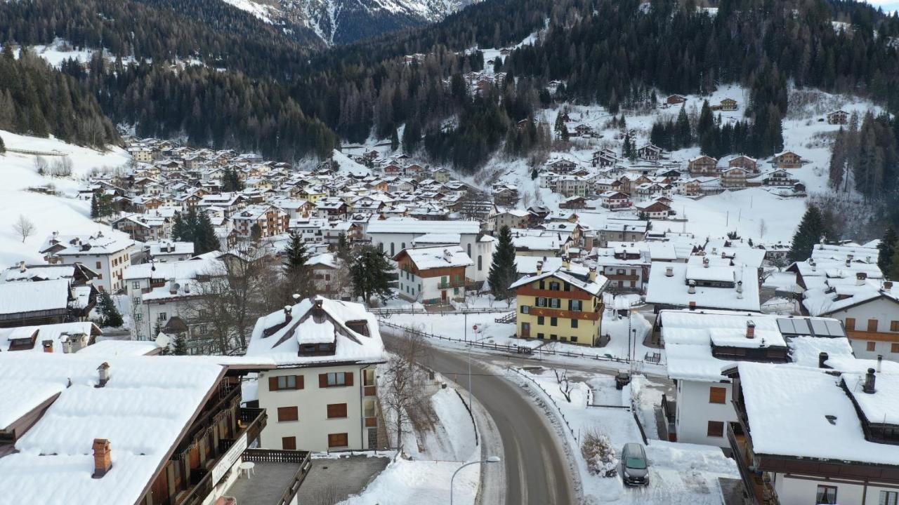 Garni Valdan Hotell Falcade Eksteriør bilde